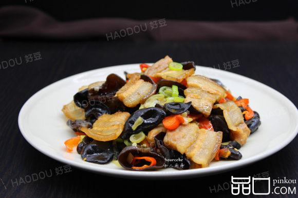 木耳炒五花肉