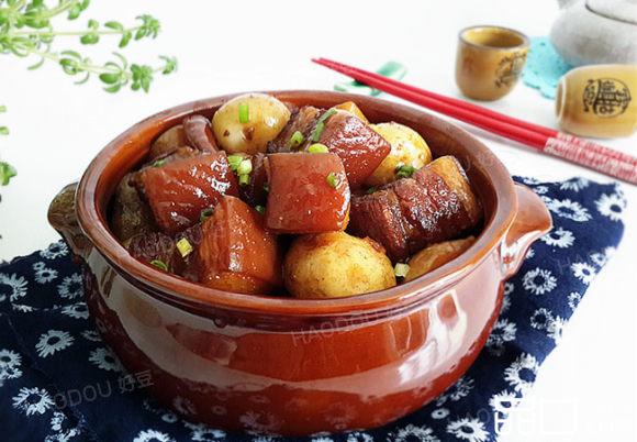 小土豆烧肉