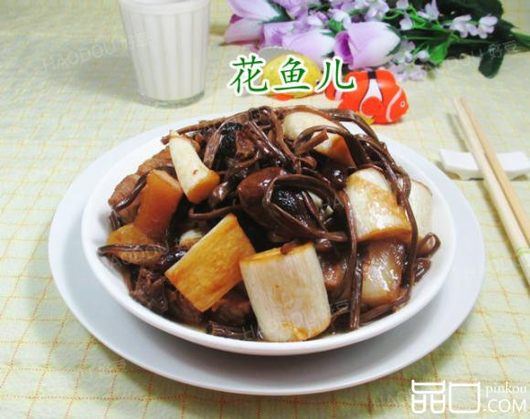 茶树菇茭白烧五花肉