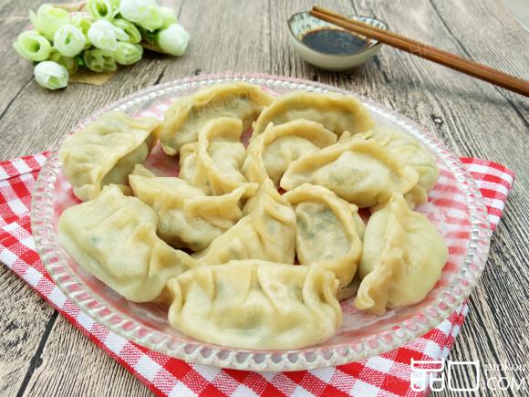 韭菜猪肉蒸饺
