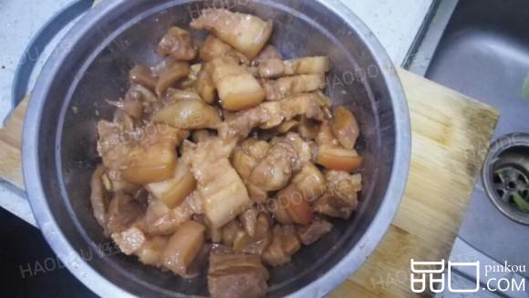萝卜干炖腩肉