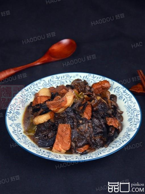 五花肉炖榛蘑