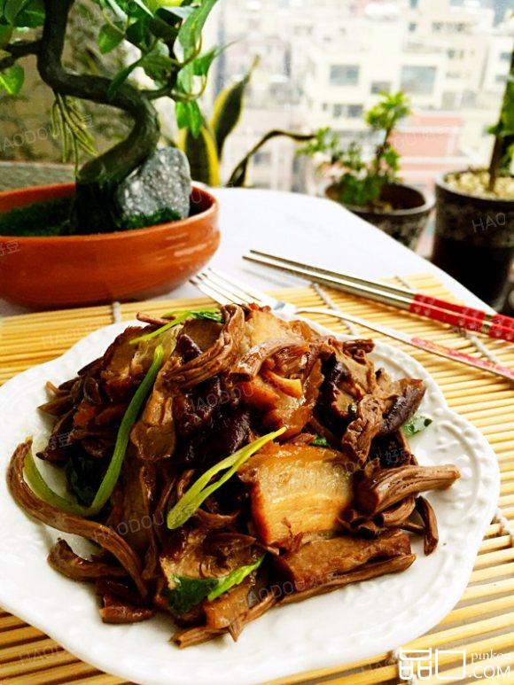 茶树菇炒肉