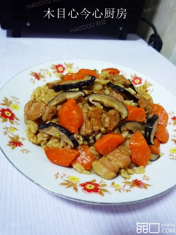 香菇五花肉焖饭