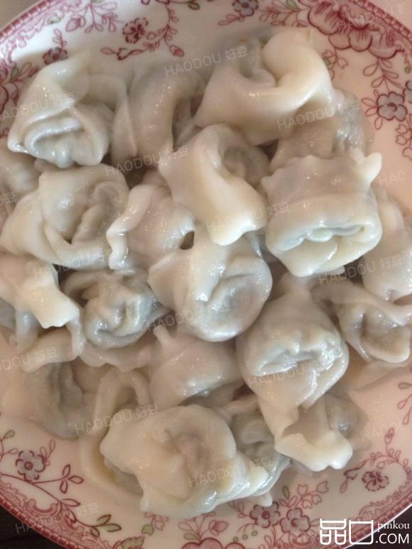 香菇青椒猪肉饺
