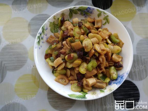 腊肉春笋炒蚕豆