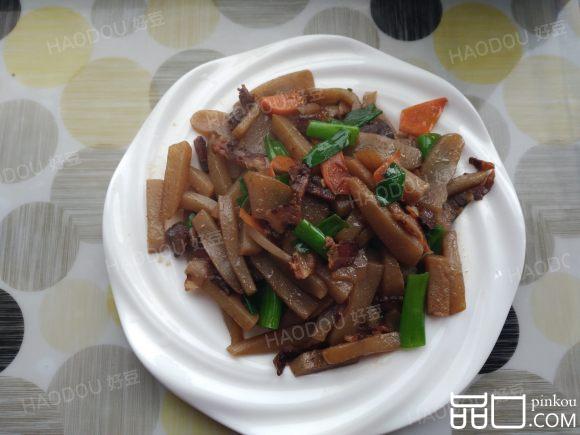 腊肉烧魔芋