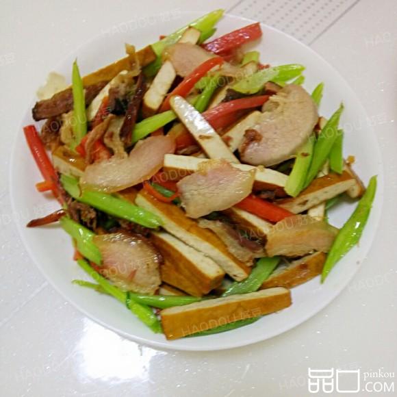芹菜豆干炒腊肉