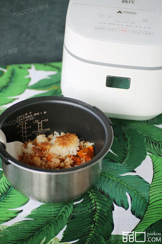腊肉南瓜焖饭（电饭锅