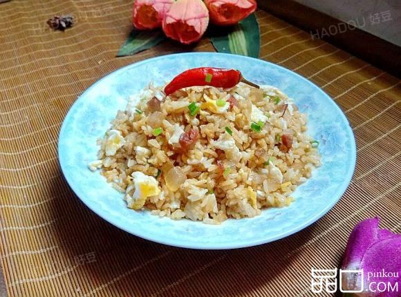腊肉鸡蛋炒饭