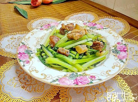 腊肉炒甜菜心