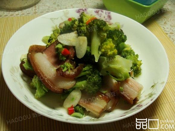 西兰花炒腊肉
