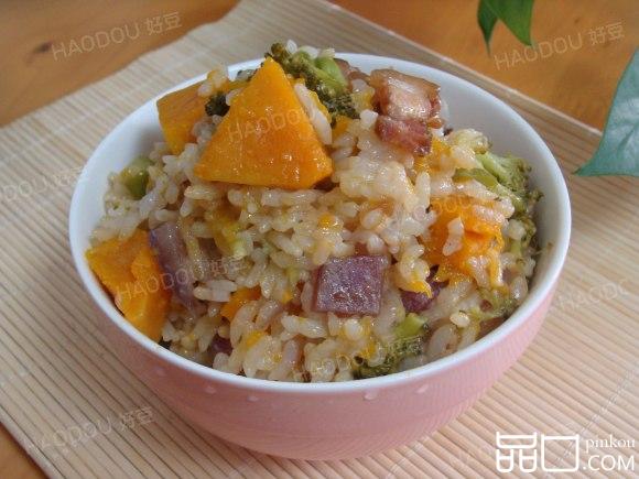 南瓜腊肉焖饭