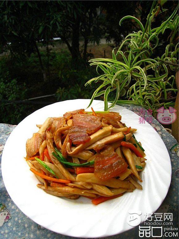 杏鲍菇炒腊肉