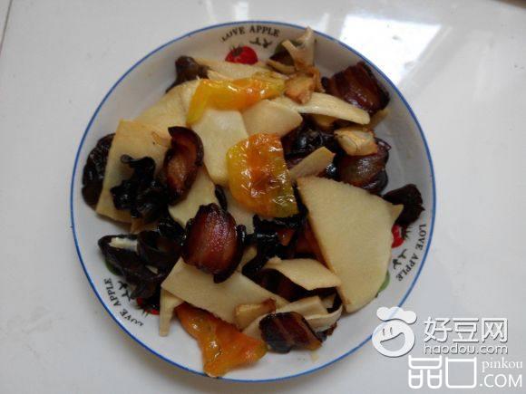 竹笋木耳炒腊肉