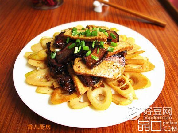 竹笋腊肉炒酱干