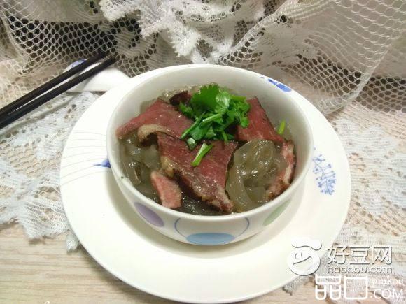 红薯粉条炖腊肉