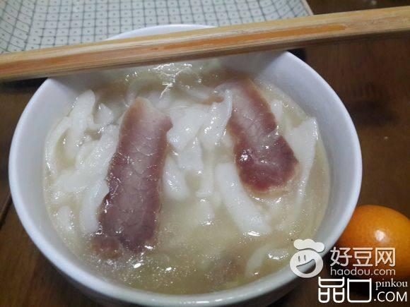 腊肉豆皮汤