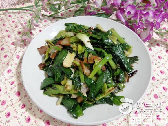 大蒜炒腊肉
