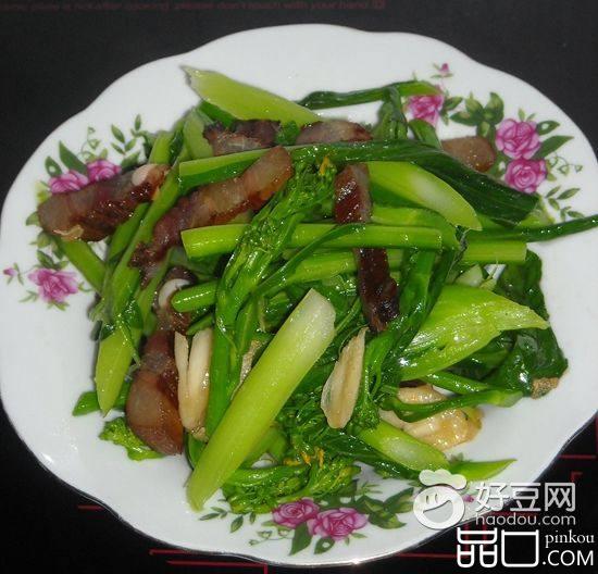 腊肉炒迟菜心