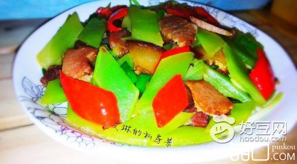 莴笋炒农家腊肉