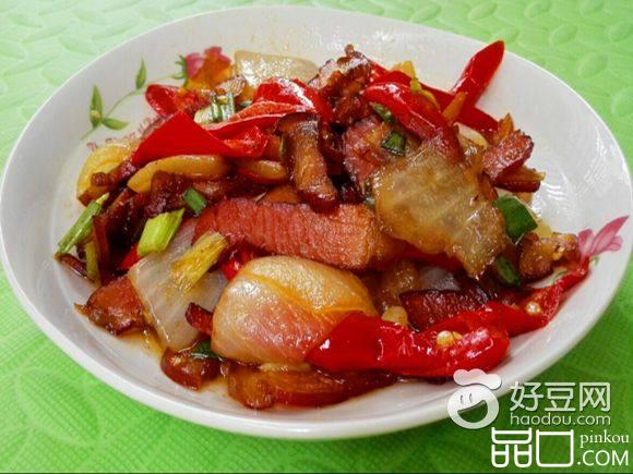 洋葱红椒炒腊肉