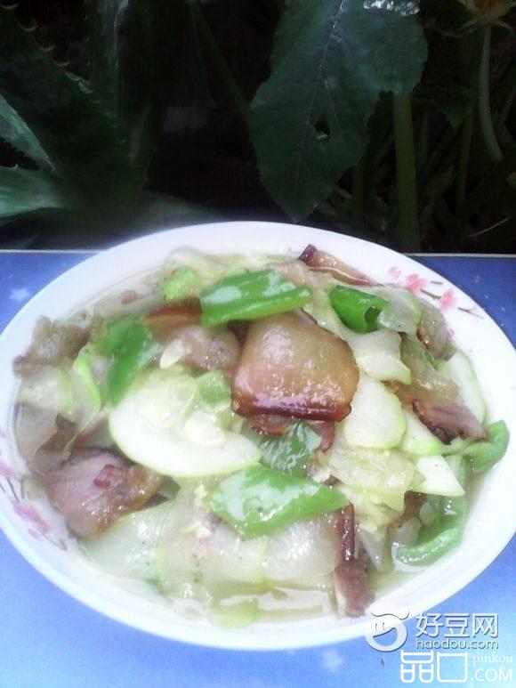 腊肉炒西葫芦