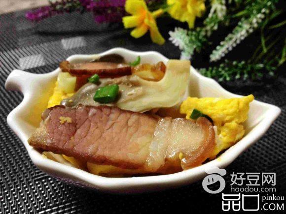 腊肉炒蘑菇