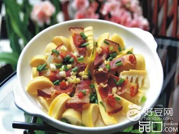 腊肉蒸春笋