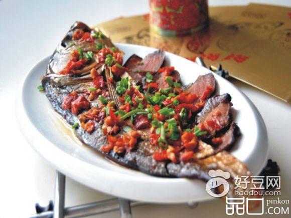 腊肉蒸鱼