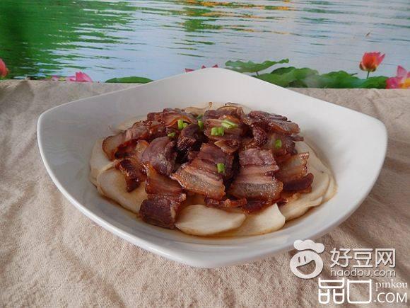 杏鲍菇蒸腊肉