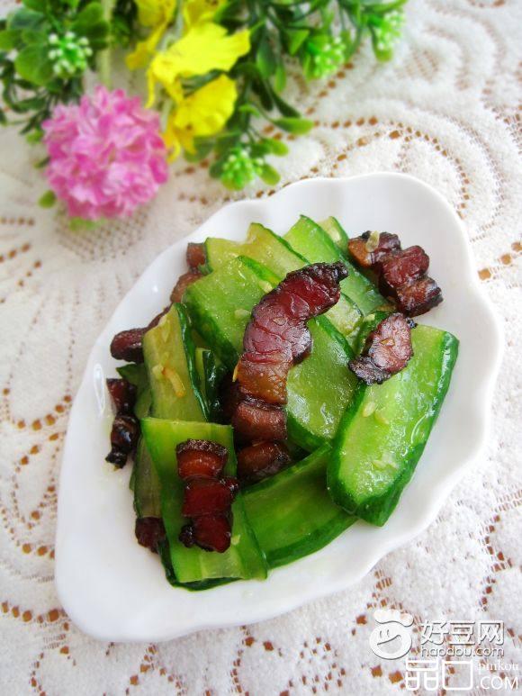 腊肉炒黄瓜