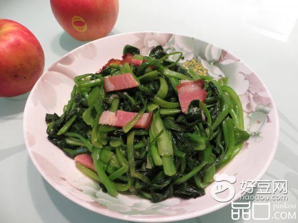 腊肉炒油菜