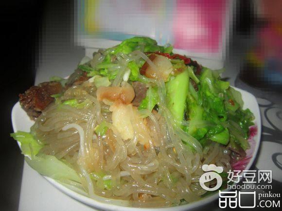 包菜粉丝炖腊肉