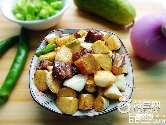 腊肉煸炒茭白
