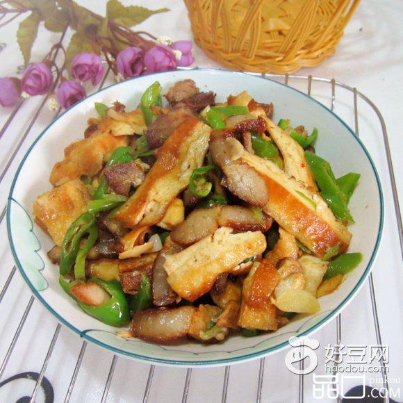 腊肉辣椒炒豆腐干