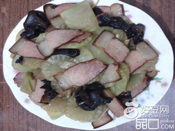 腊肉木耳炒莴笋