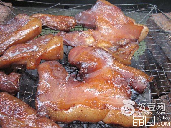 熏猪脸皮肉