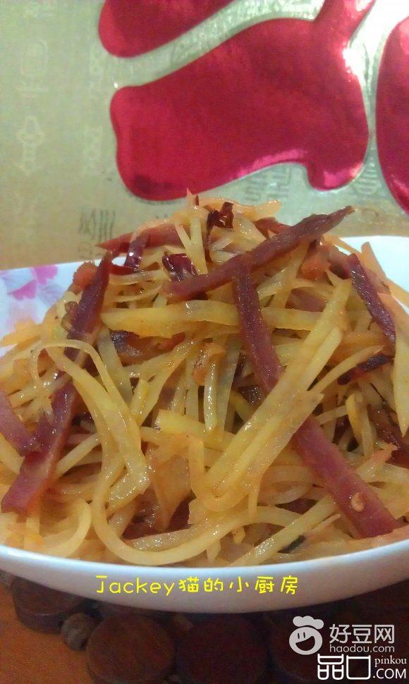 腊肉条炒土豆丝