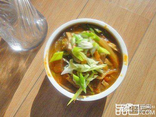腊肉烩酸菜