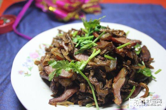 腊肉炒干豇豆