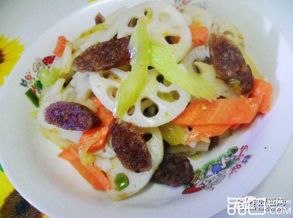 腊肠炒藕片