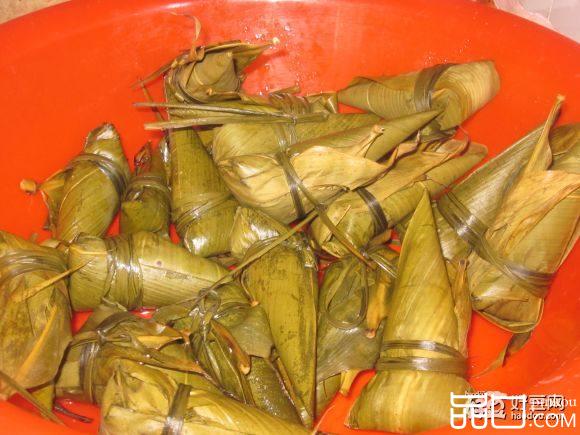 腊肉板栗粽子