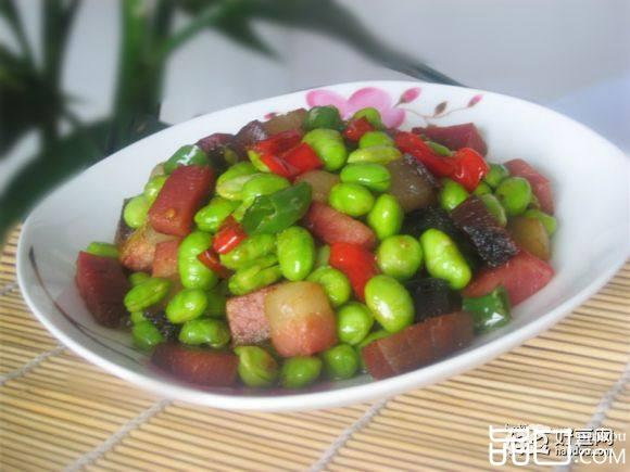 腊肉丁炒毛豆