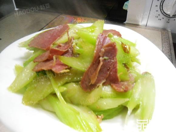 火腿西芹