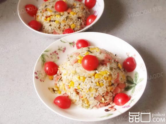 玉米香肠雪菜炒饭