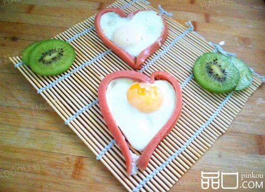 火腿爱心煎蛋