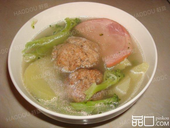 西兰花丸子汤