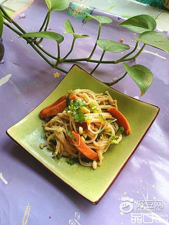 金针菇拌香肠