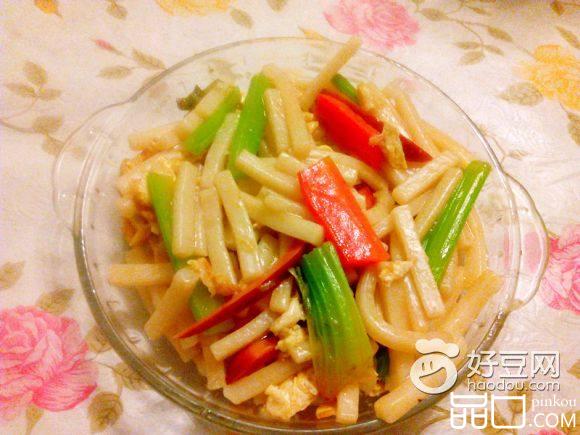 西芹菜鸡蛋炒年糕